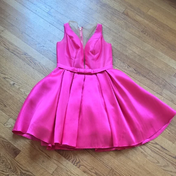 Sherri Hill Formal Dress - Picture 1 of 9